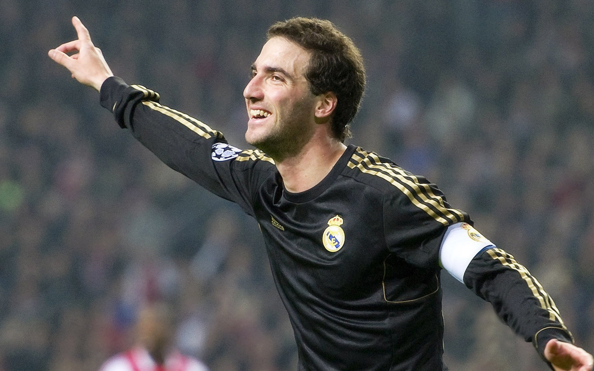 欧洲超级联赛：夺冠热门球队的战前统计分析，欧洲超级联赛队伍