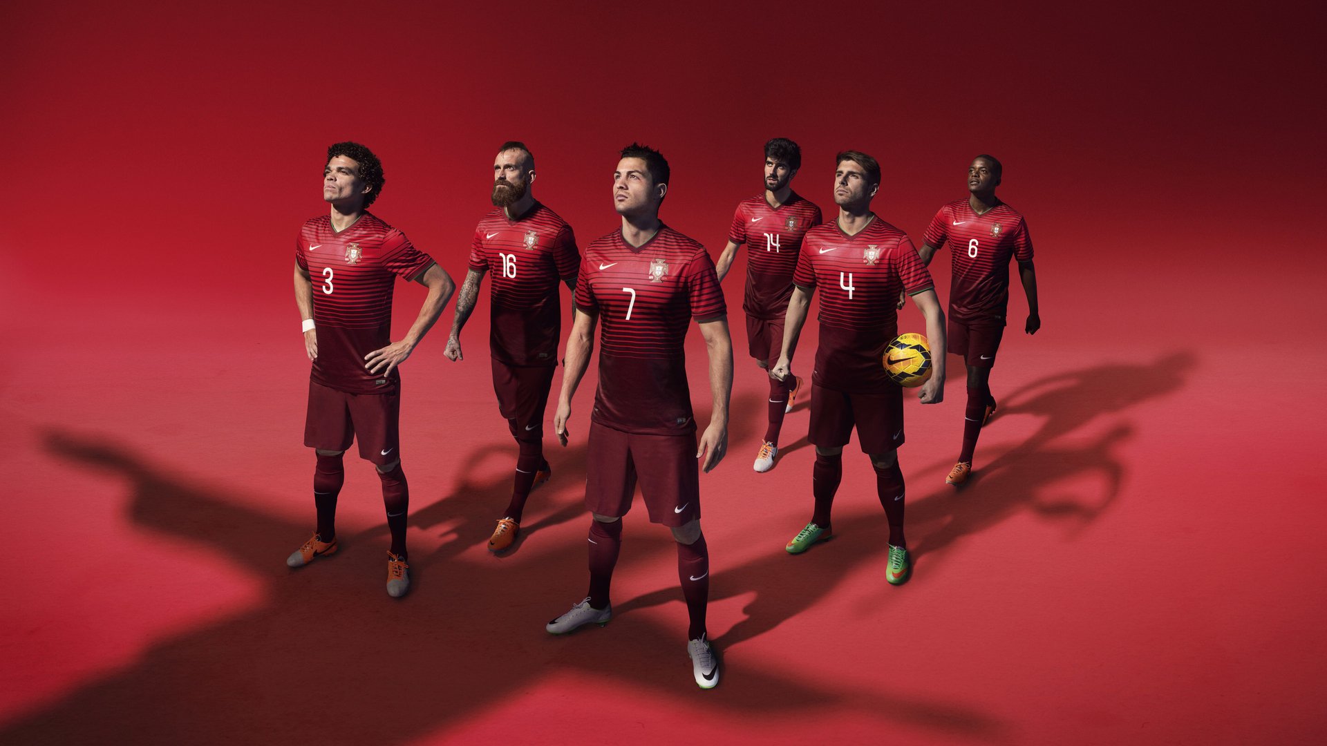 世界杯：多款球鞋因防滑纹路出色被球员集体“点名好评”