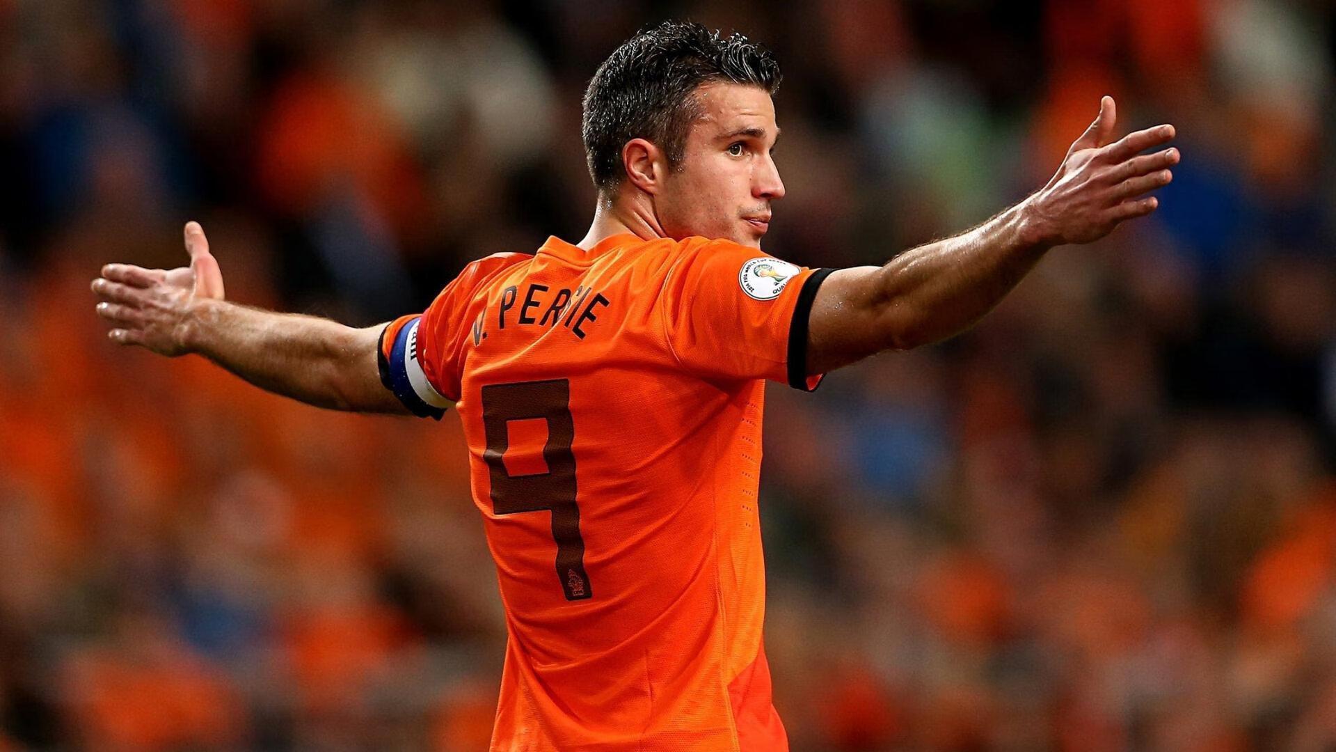 欧冠赛季：年度突破球员授予阿贾克斯中场新星 其转会传闻立刻登上热搜